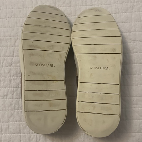 VINCE Blair perforated leather slip on shoes gold tone uppers white soles sz 7M - Picture 12 of 13